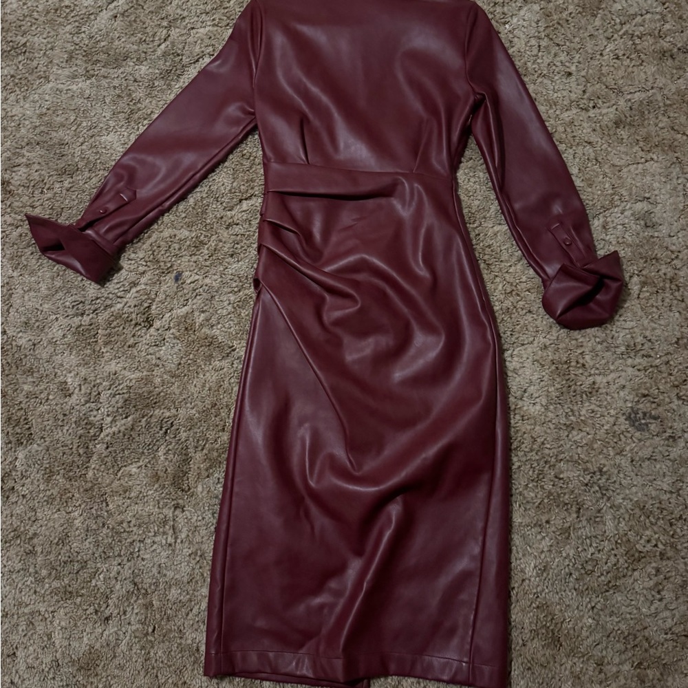 Avec Les Filles Burgundy Midi Dress - Picture 4 of 5